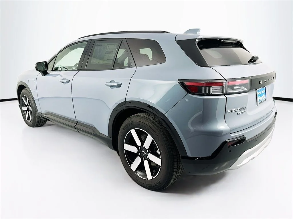 New 2026 Sonic Gray Pearl Honda Touring image 6