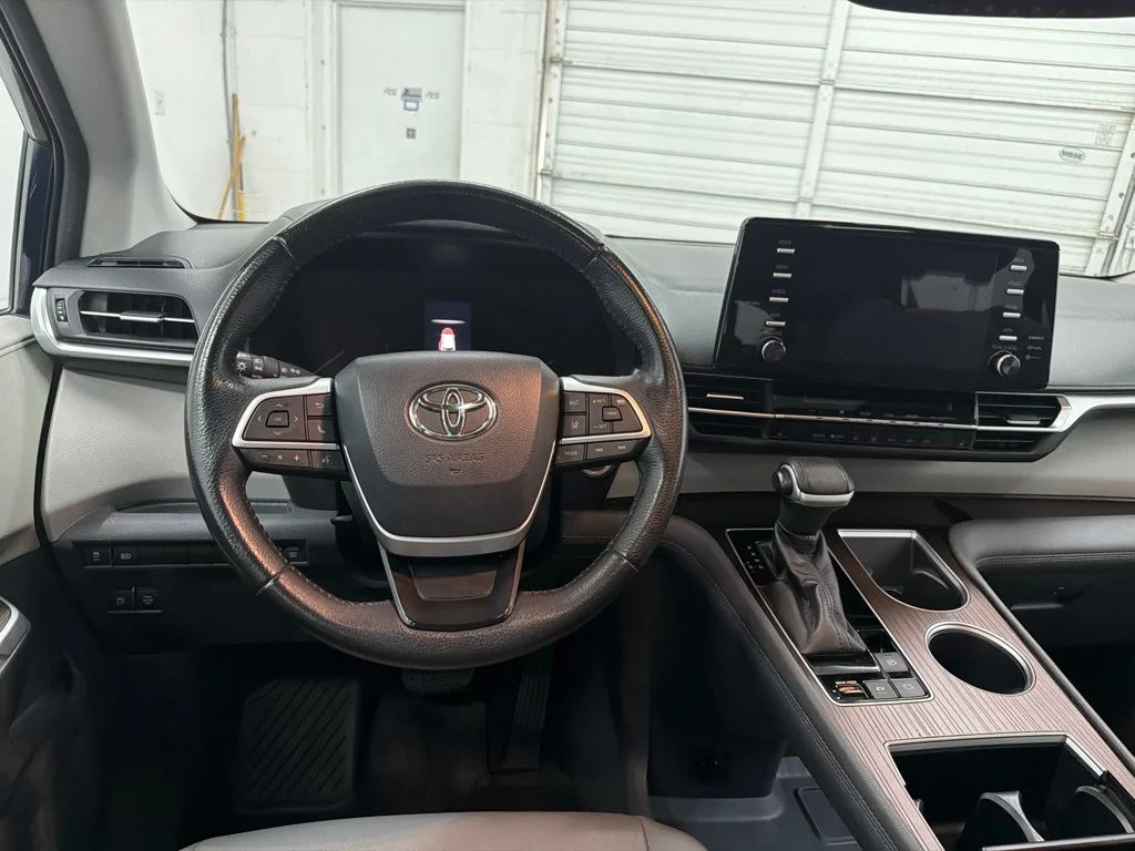 Used 2021 Blue Toyota XLE image 27