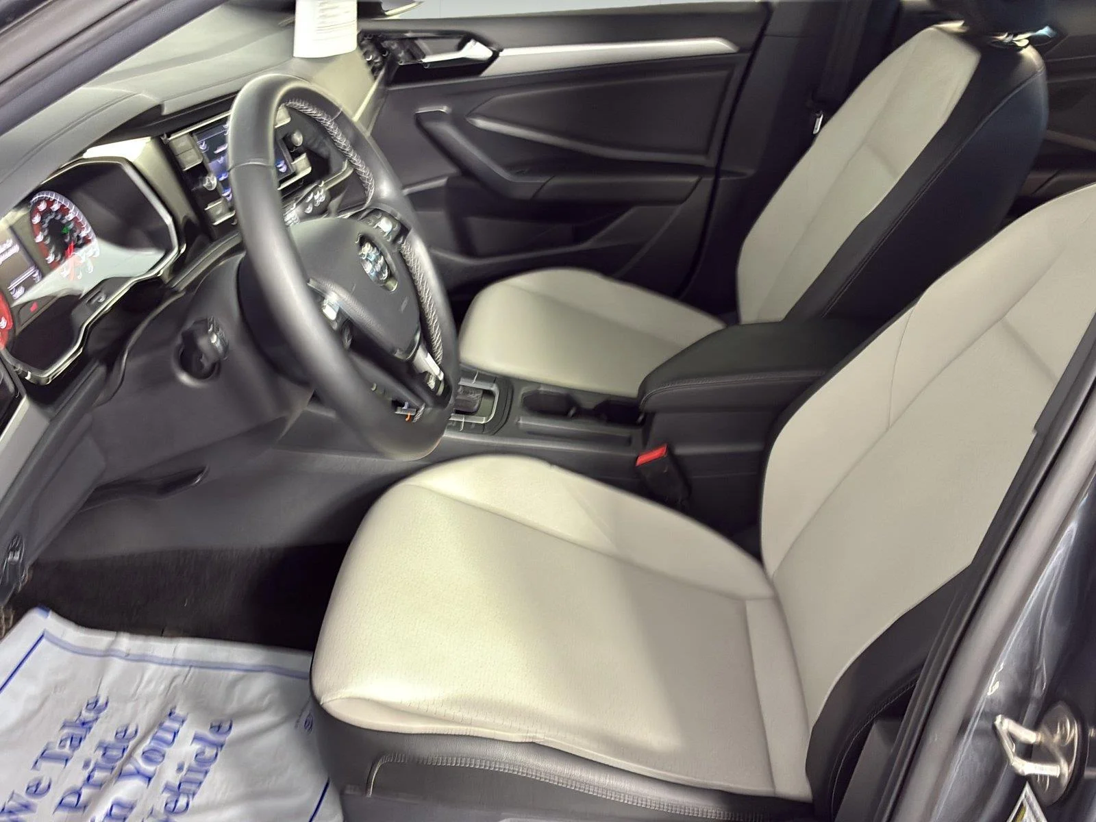Used 2019 Platinum Gray Metallic Volkswagen R-Line image 16