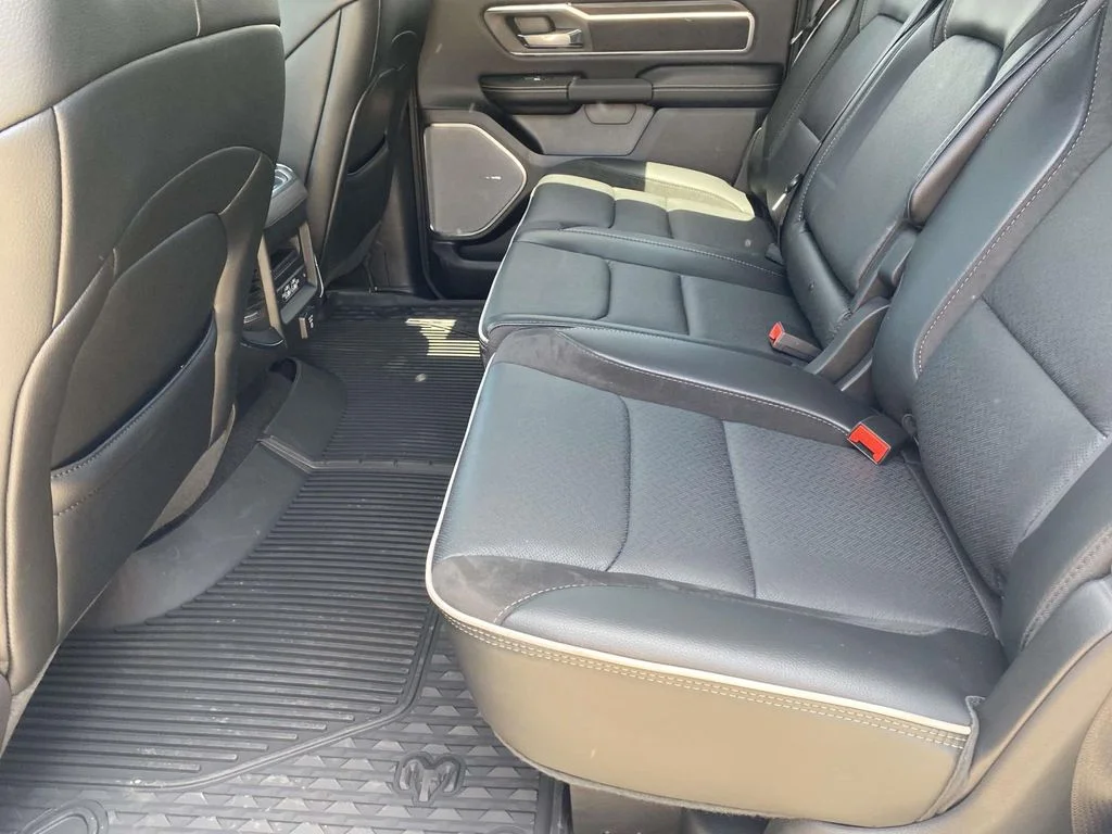 2026 RAM 1500 Laramie - Photo 10