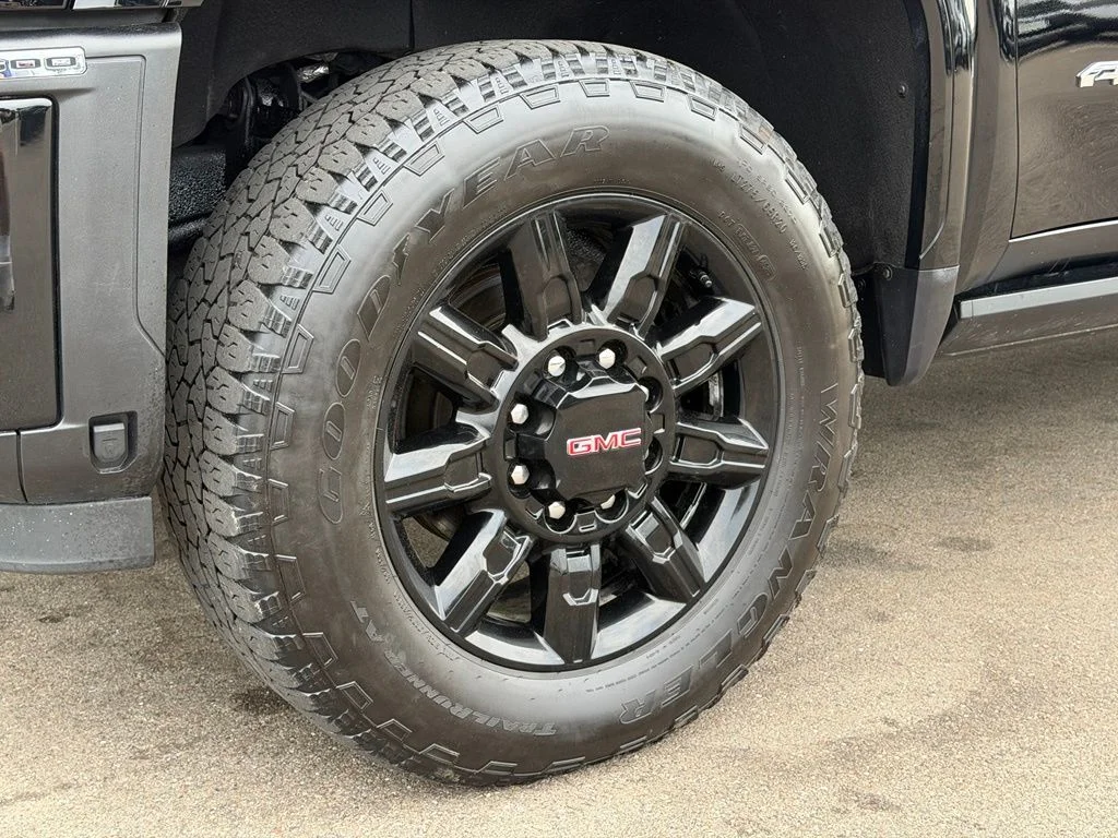 Used 2024 Black GMC AT4 image 24
