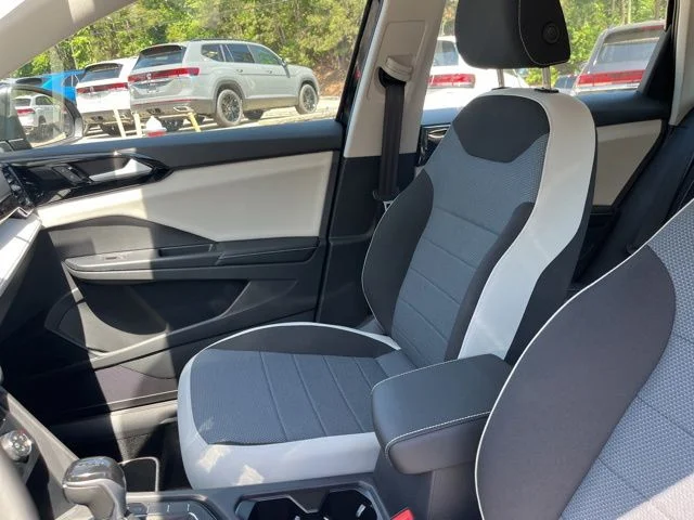 New 2026 Black Volkswagen 1.5T S image 9