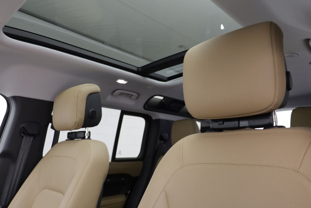 Certified Used 2025 Black Land Rover S image 13