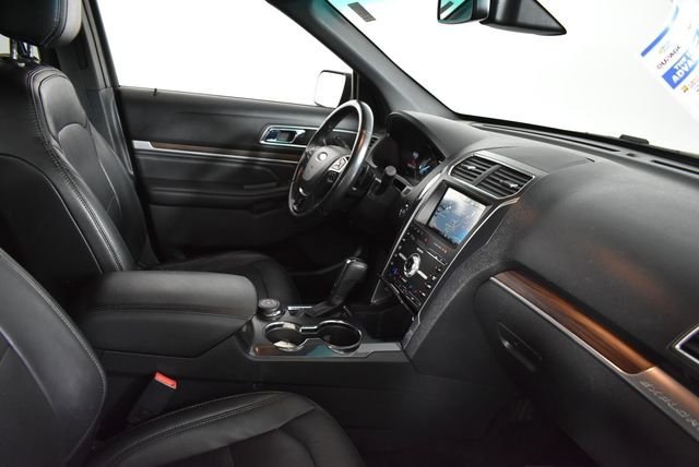 Used 2016 Brown Ford Limited image 15