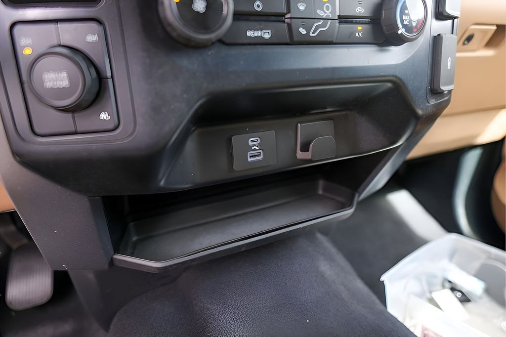 2023 Ford F-150 XLT - Photo 24
