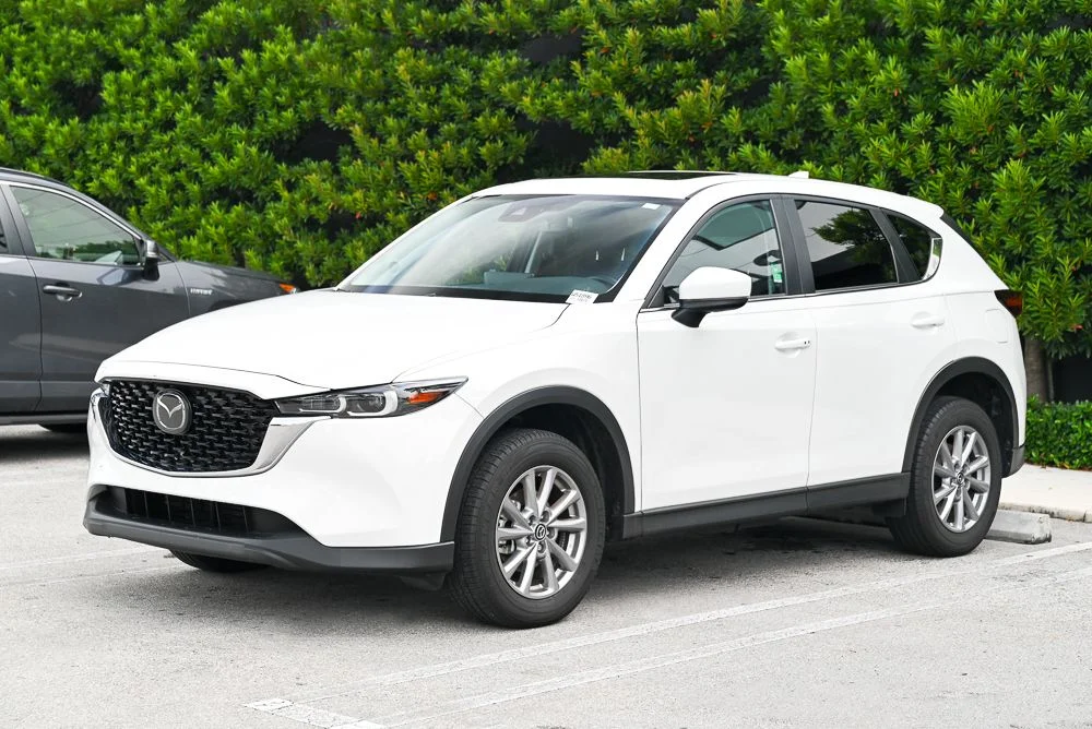 Certified Used 2023 White Mazda 2.5 S Preferred Package image 1
