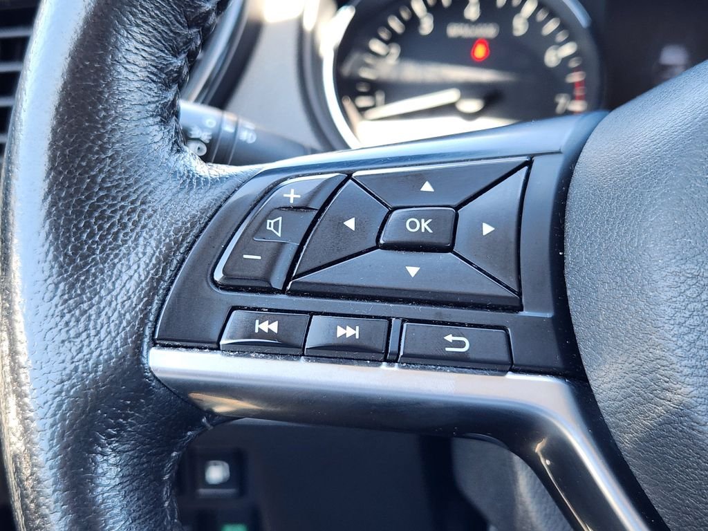 Certified Used 2020 White Nissan SL image 24