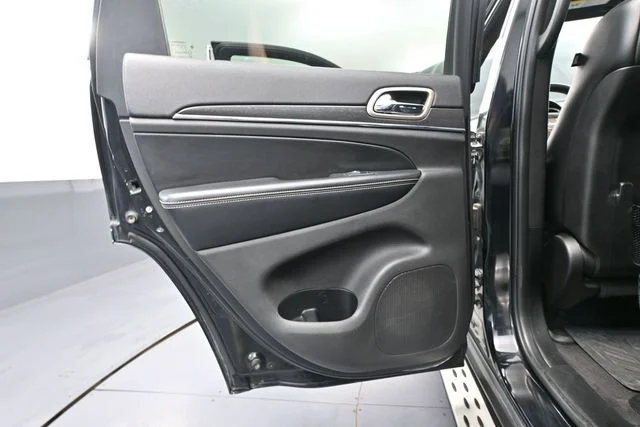 Used 2017 Black Jeep Limited image 34