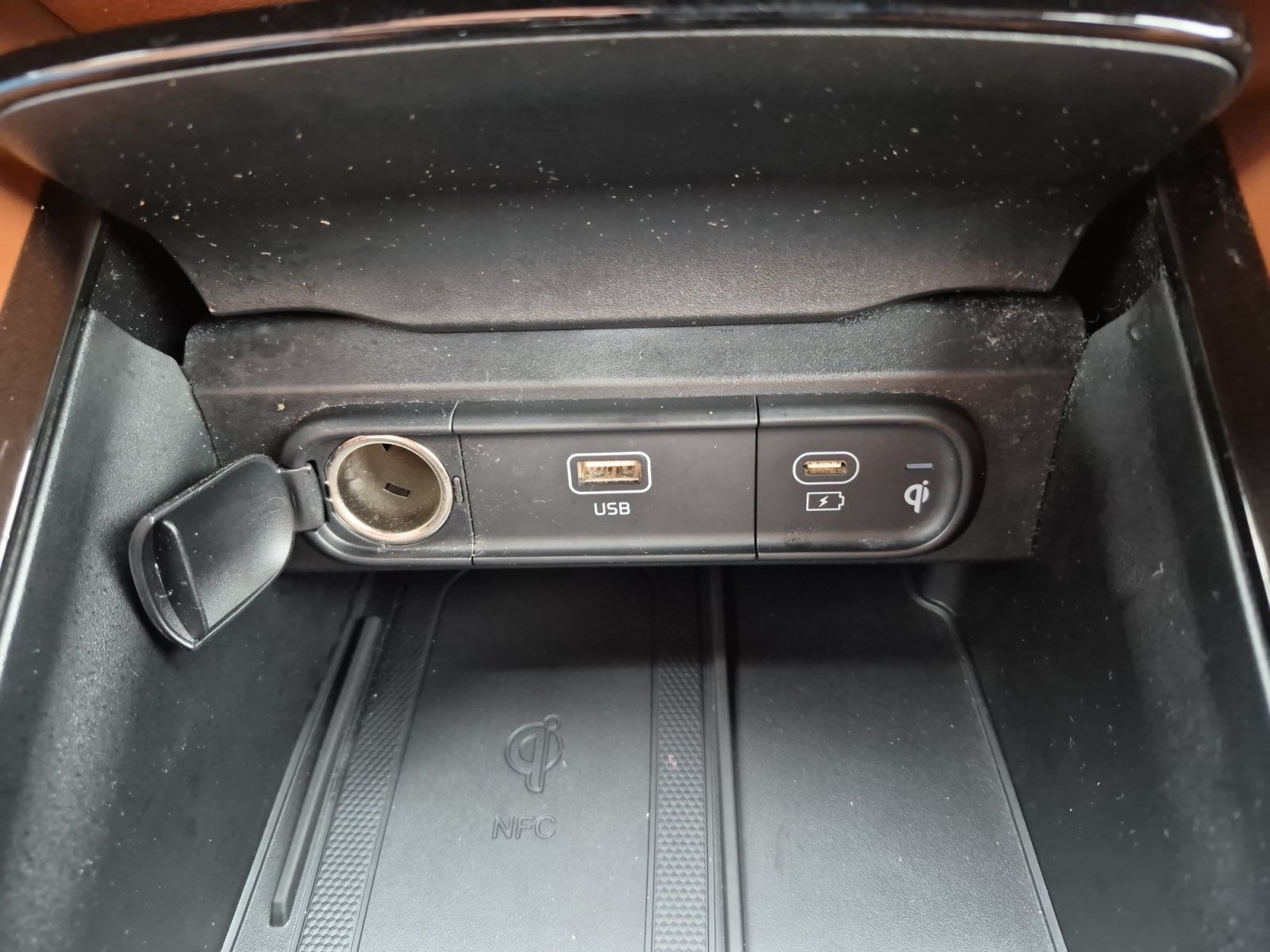 Used 2023 White Kia SX X-Pro image 21