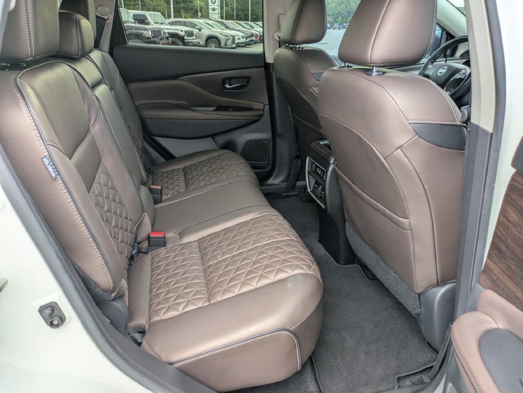 Used 2020 White Nissan Platinum image 20