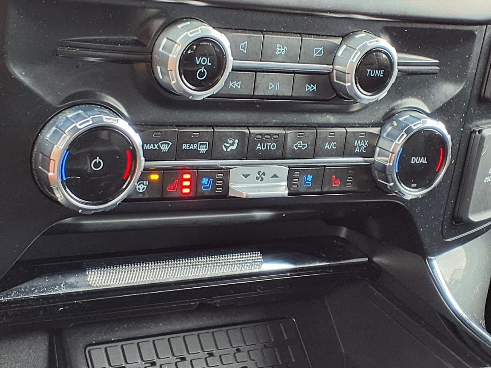 Used 2023 Silver Ford LARIAT image 5