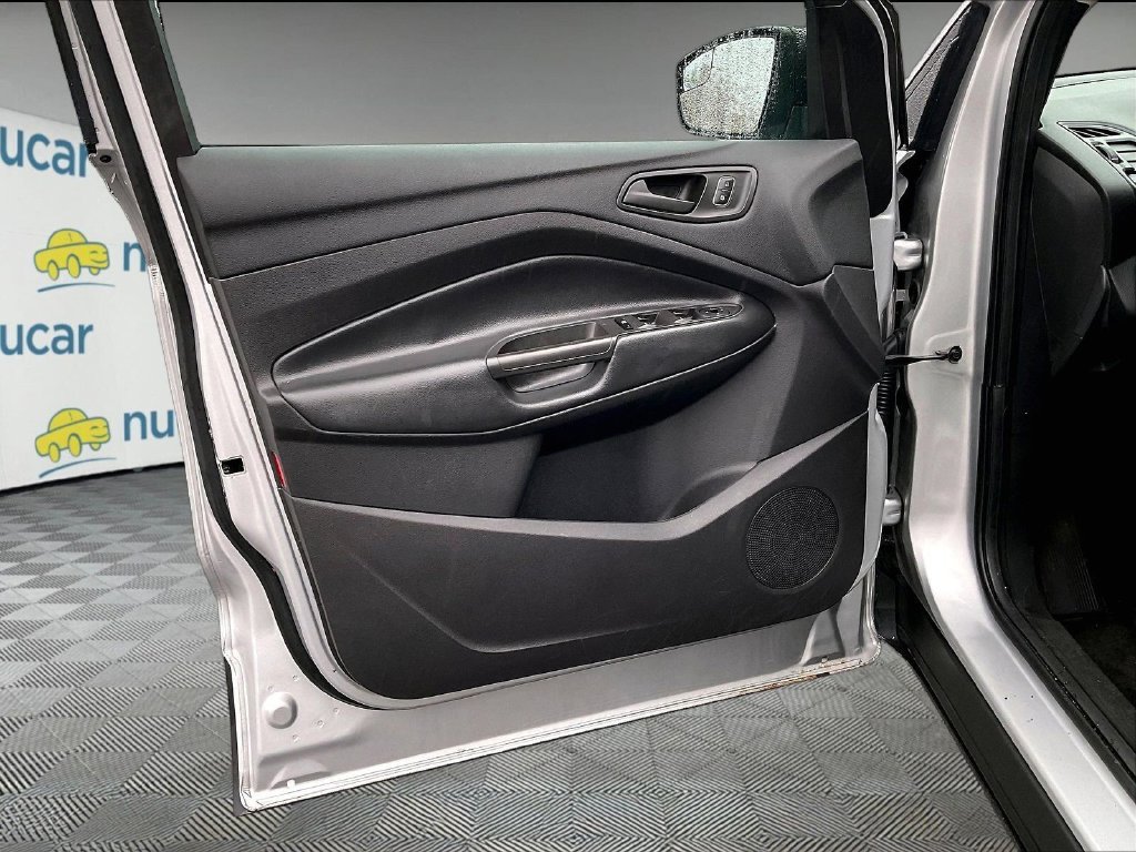 Used 2019 Silver Ford S image 9