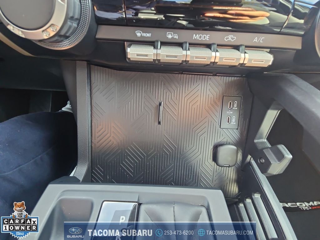 2025 Toyota Tacoma SR5 - Photo 23