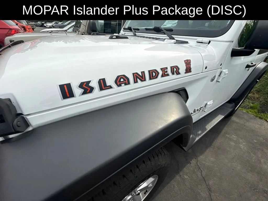 Used 2021 White Jeep Sport image 6