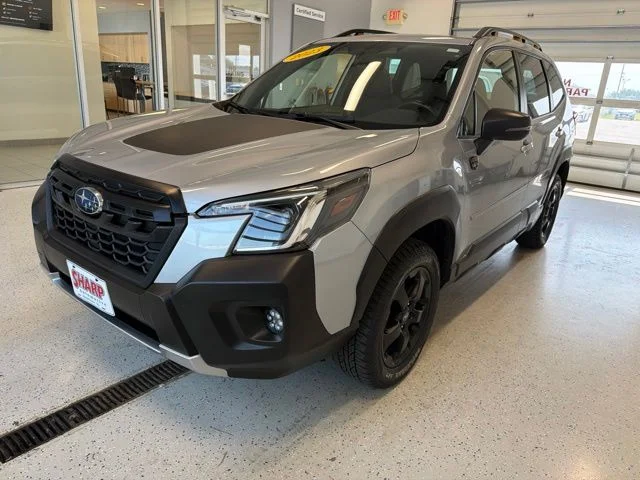 Used 2023 Silver Subaru Wilderness image 5