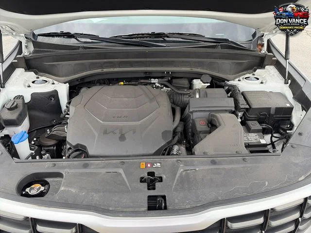 Used 2025 White Kia S image 22