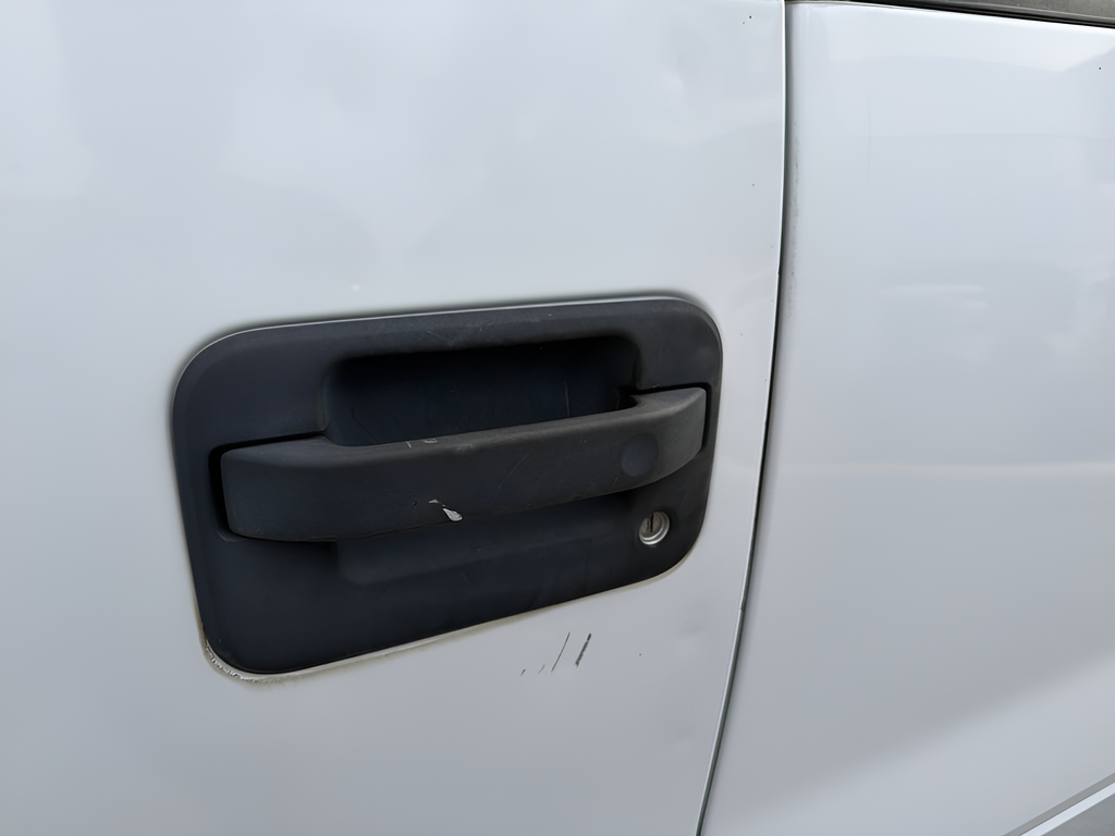Used 2013 White Ford XL image 39