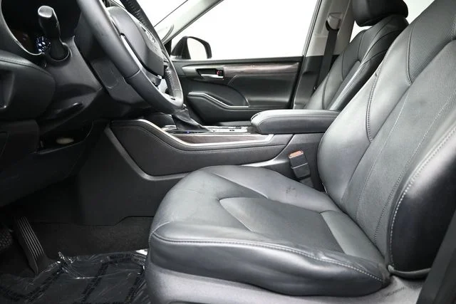 Used 2021 Gray Toyota Limited image 28