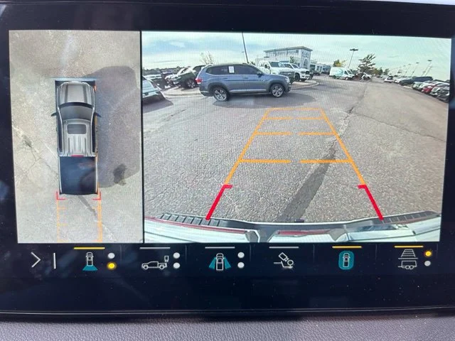Certified Used 2023 SUMMIT WHITE GMC AT4 image 34