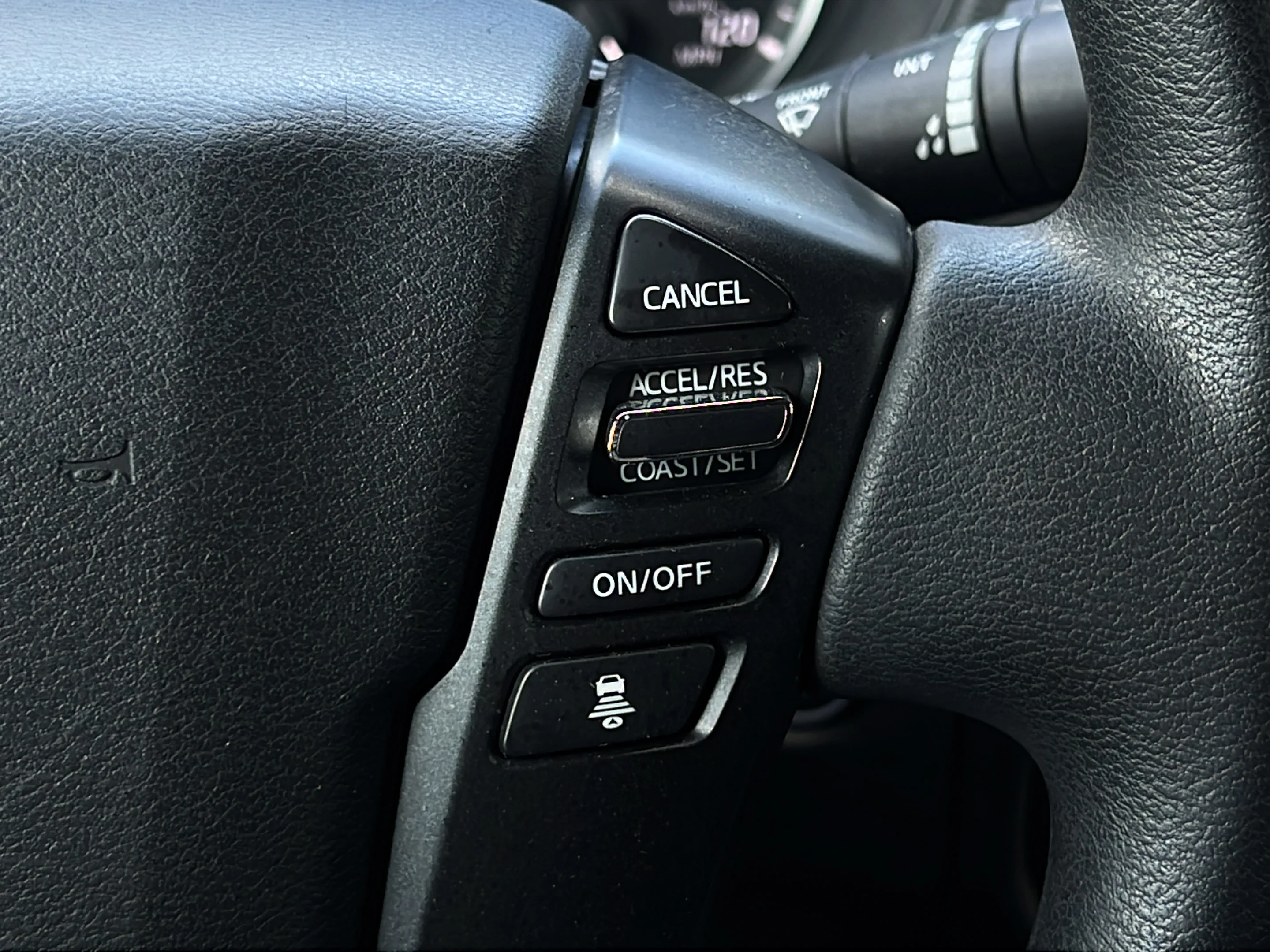 Used 2023 Glacier White Nissan S image 19