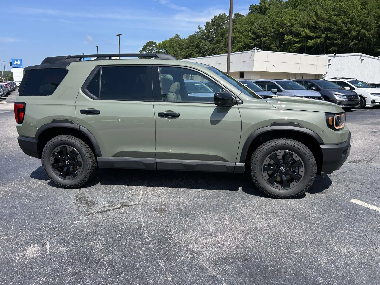 New 2026 Ash Green Metallic Honda TRAILSPORT ELITE S image 2