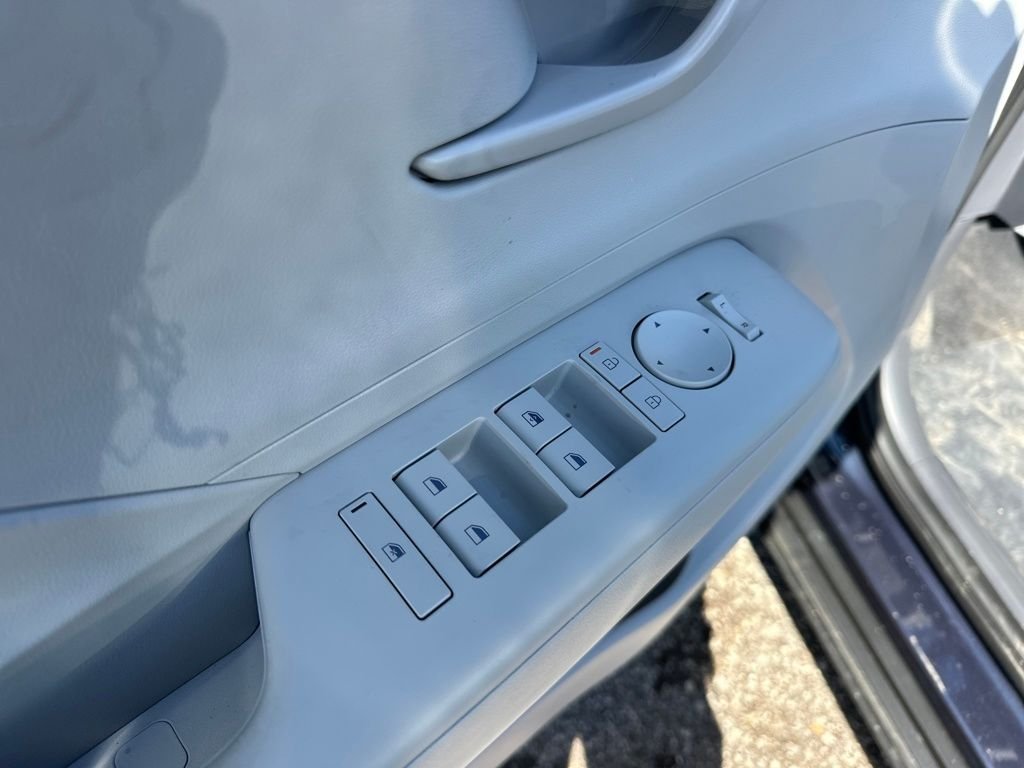 Used 2026 Denim Blue Pearl Hyundai SE image 13