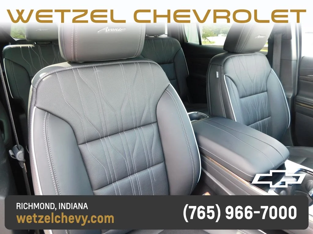 Used 2025 Gray Buick Avenir image 21