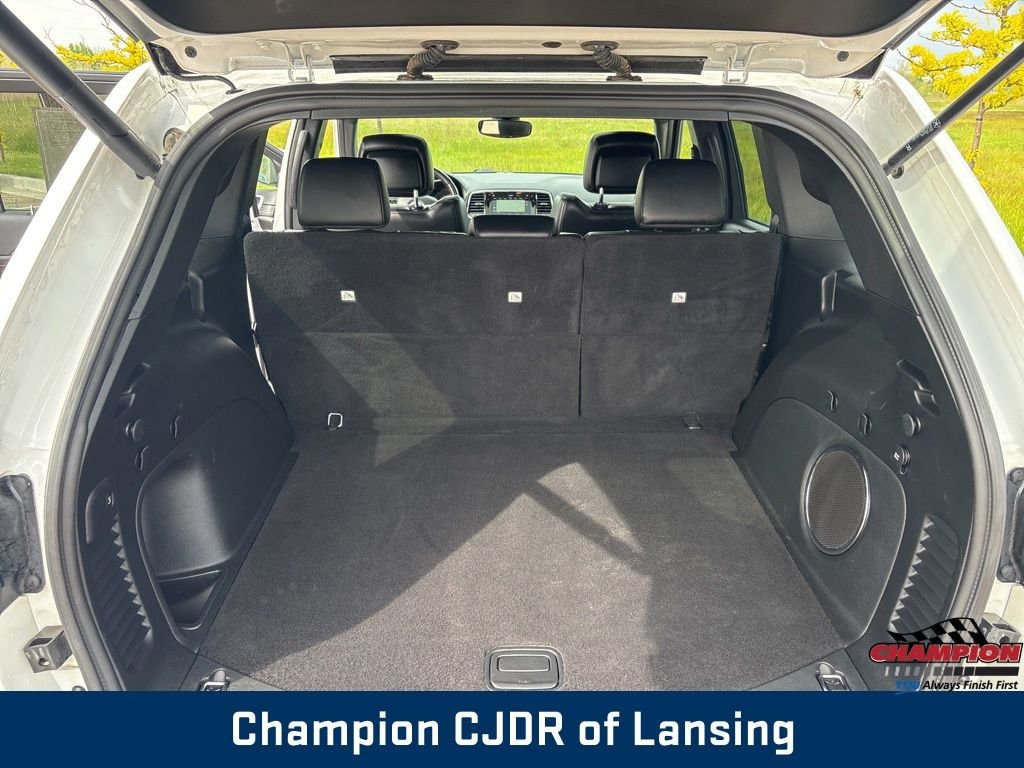 Used 2022 White Jeep Laredo X image 19