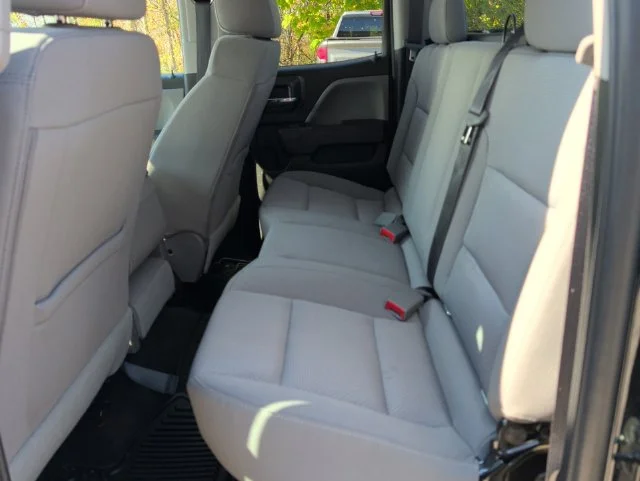 Used 2018 Black Chevrolet Custom image 31