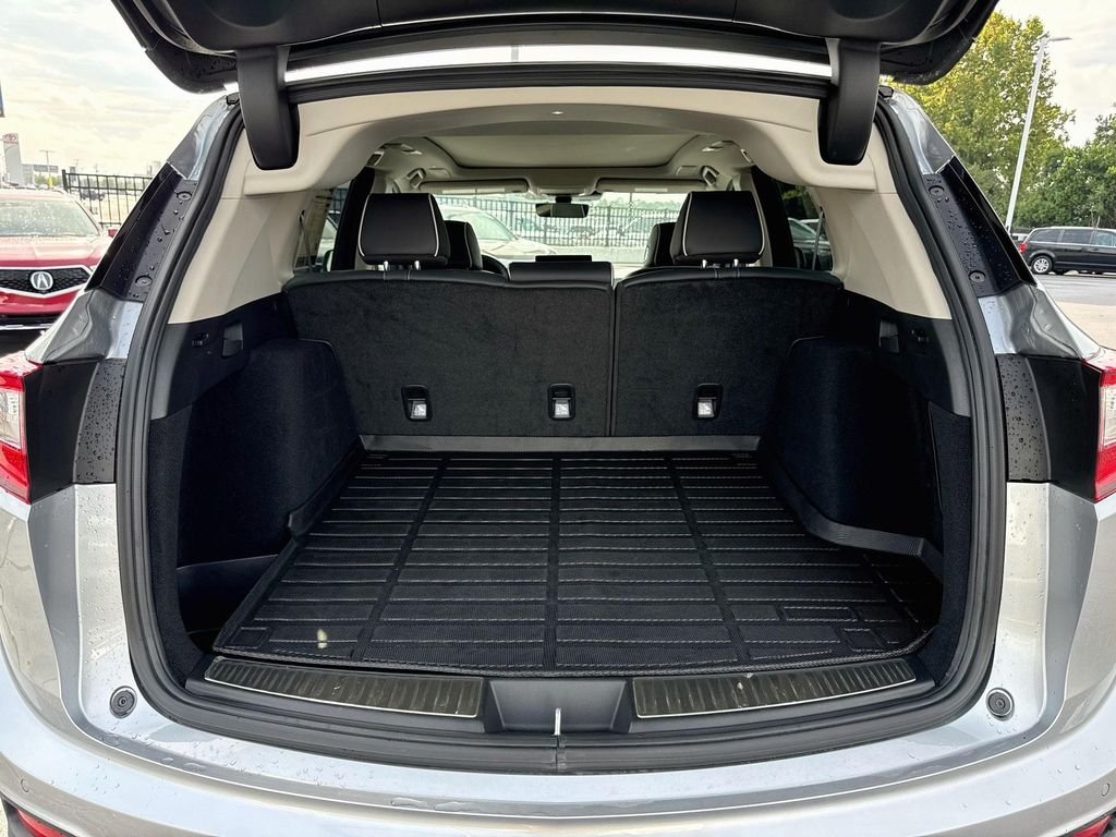 Used 2024  Acura Advance Package image 41