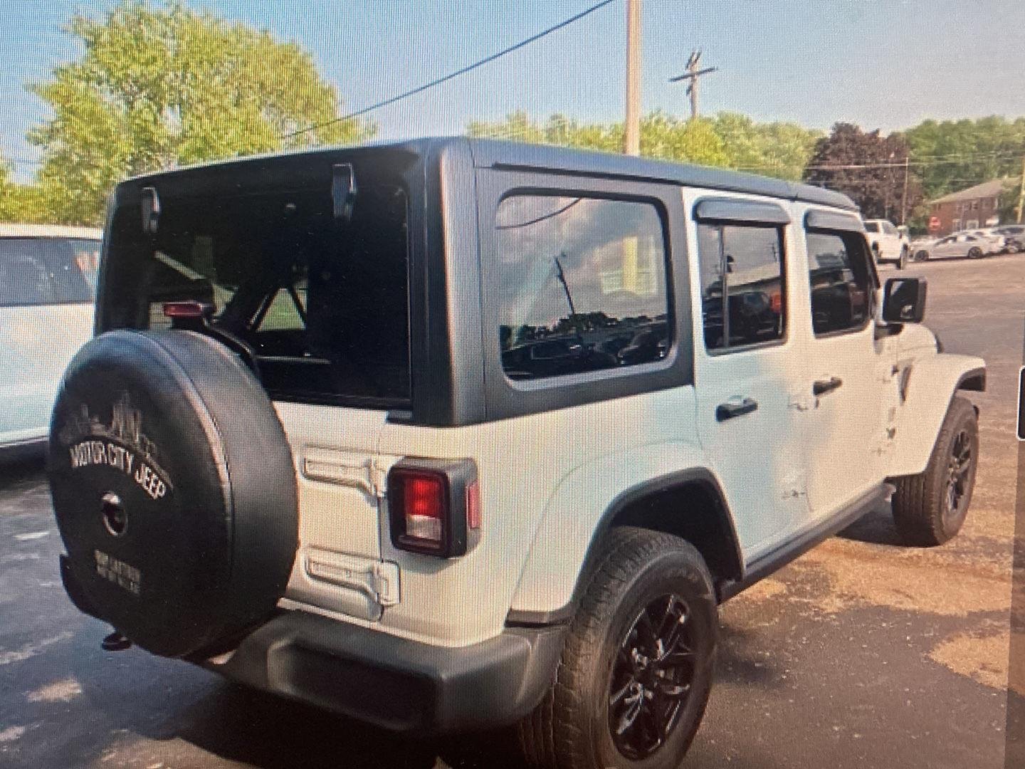 Used 2023 Bright White Clearcoat Jeep Freedom image 2