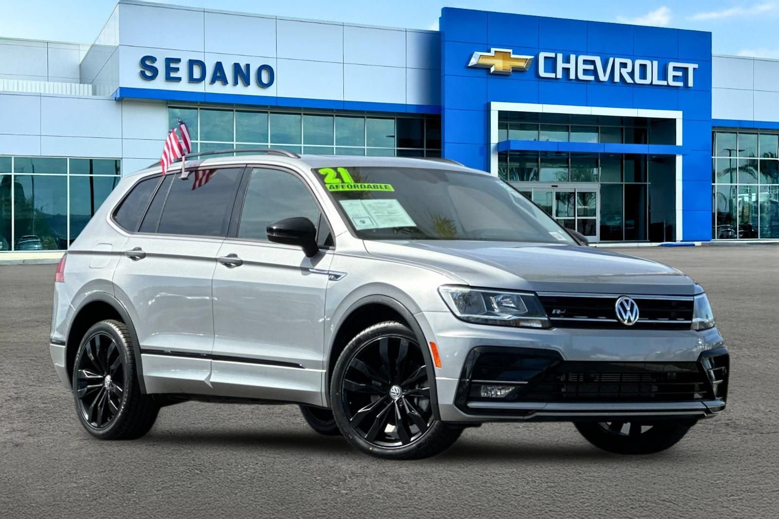 Used 2021 Volkswagen Tiguan SE R-LINE BLACK with VIN 3VV3B7AX0MM129307 for sale in Santee, CA
