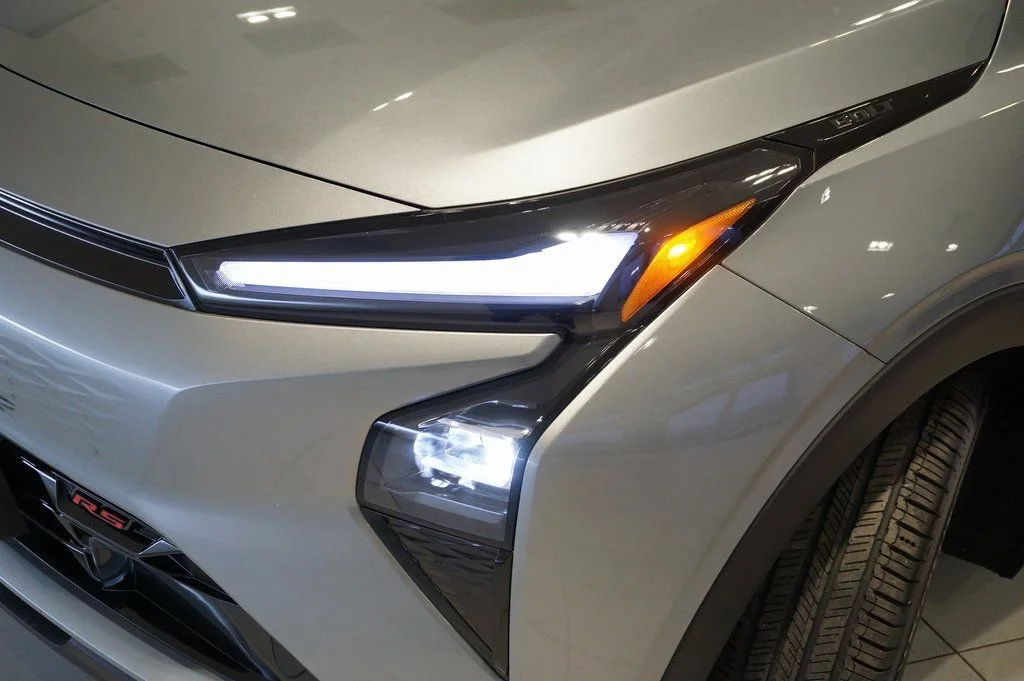 2027 Chevrolet Bolt RS - Photo 32