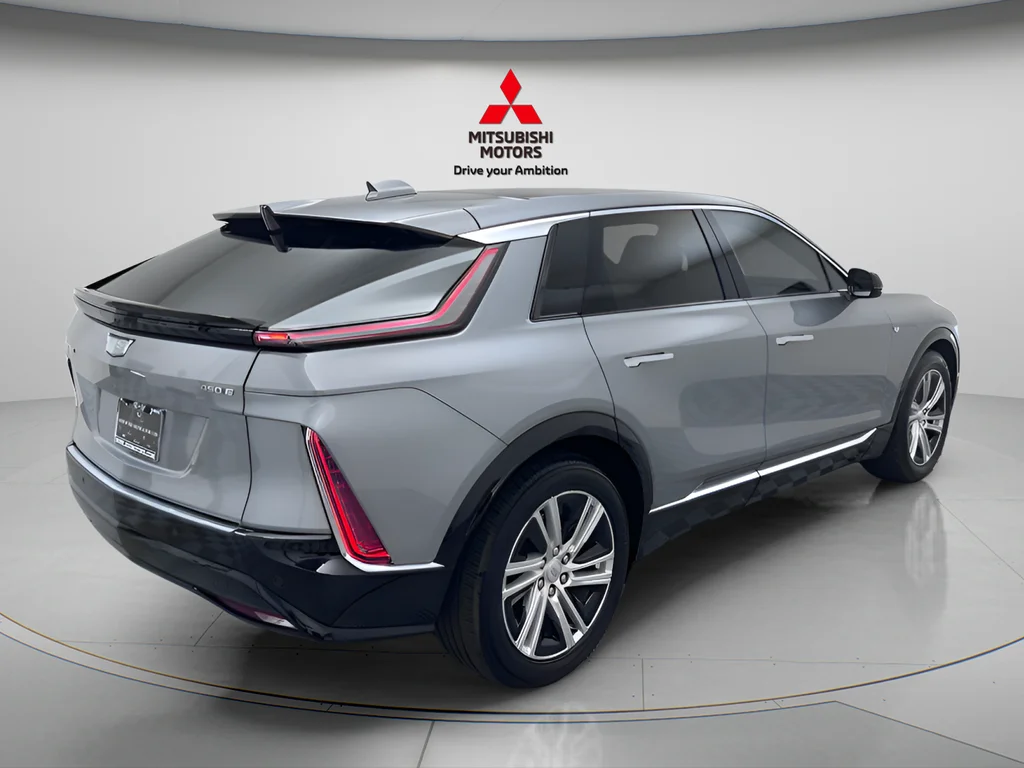 Used 2024 Silver Metallic Cadillac Tech image 4