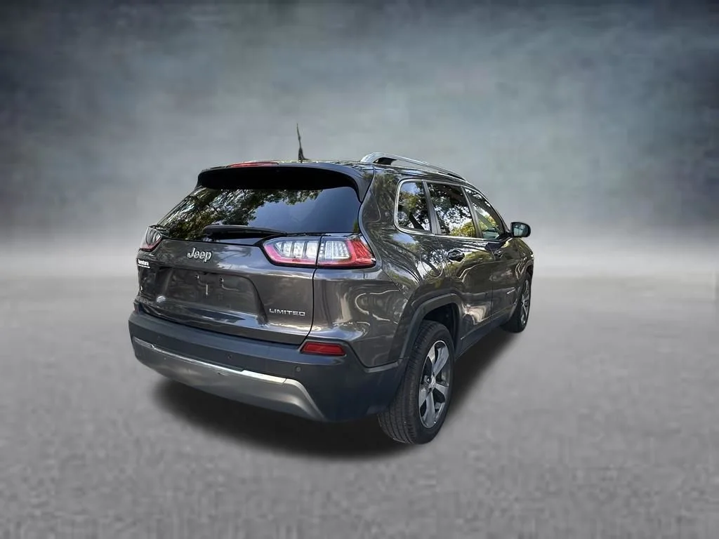 Used 2019 Gray Jeep Limited image 7