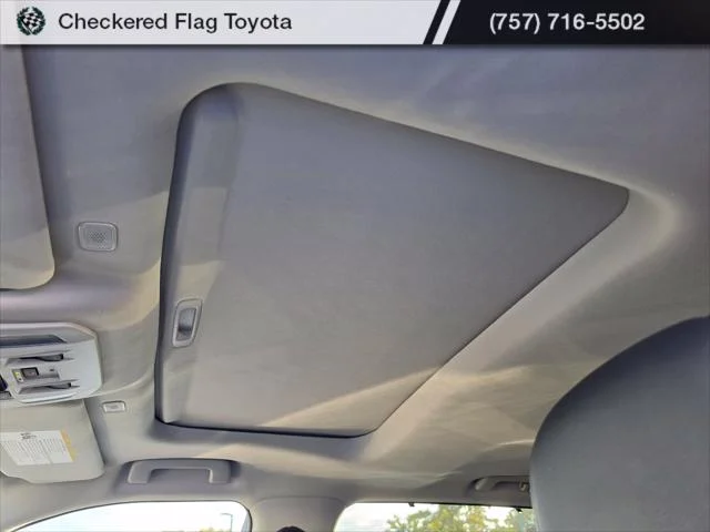 Certified Used 2026 RUBY FLARE PEARL Toyota  image 9