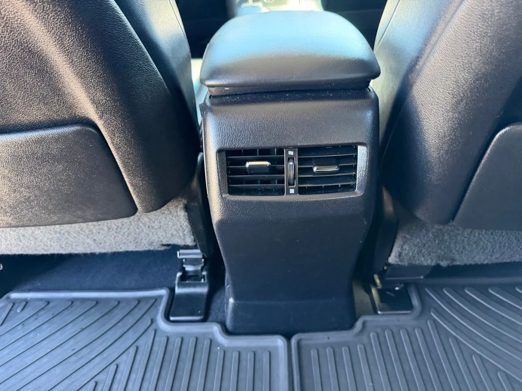Used 2015 Black Lexus 350 image 27