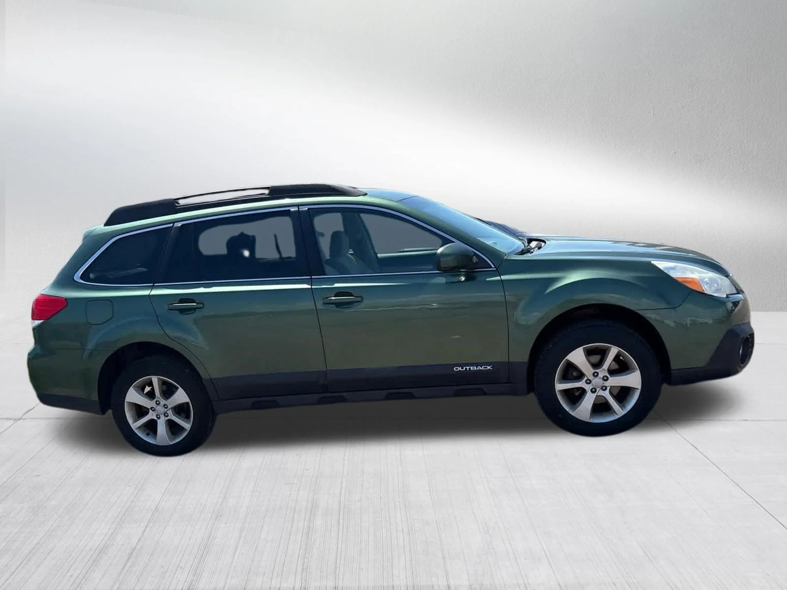Used 2013 Cypress Green Pearl Subaru 2.5i Premium image 8
