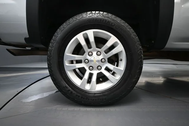 Used 2016 Silver Chevrolet LT image 14