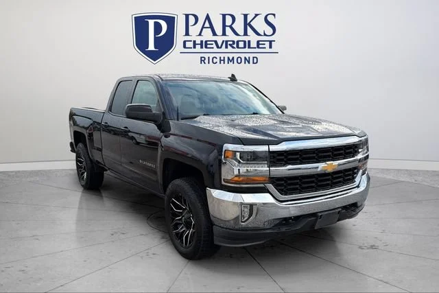 Used 2018 BLACK Chevrolet LT image 1