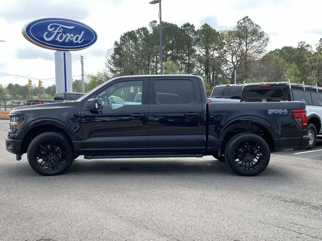 New 2025 Agate Black Metallic Ford XLT image 6