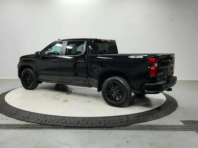 Used 2023 Black Chevrolet Custom image 6