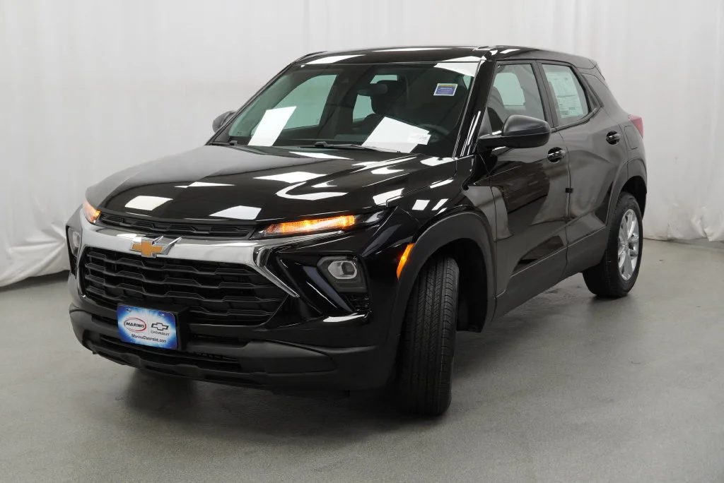 New 2026 Mosaic Black Metallic Chevrolet LS image 18
