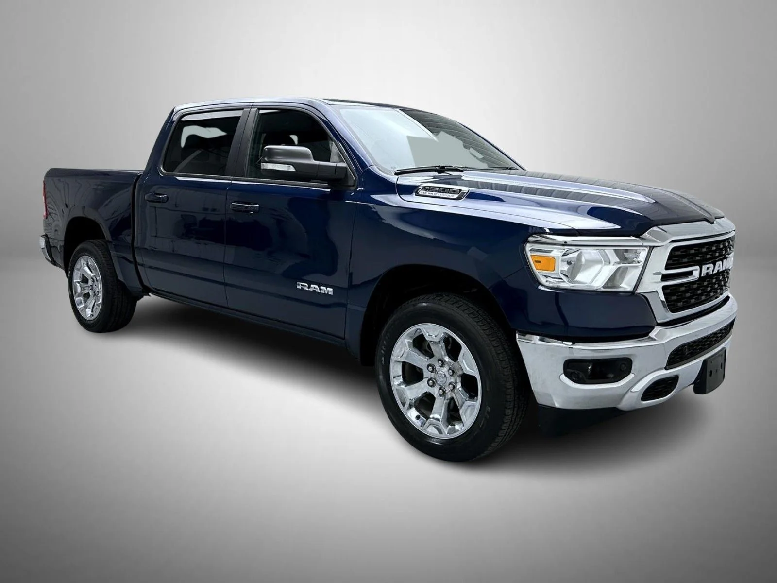 Used 2022 Blue Ram Big Horn/Lone Star image 3