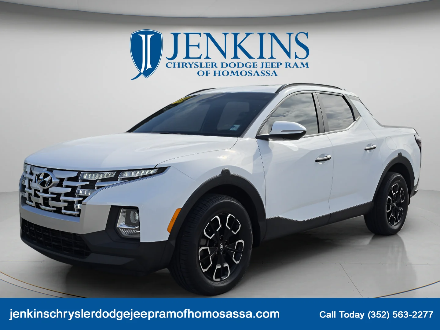 Used 2022 Ice White Hyundai SEL image 11