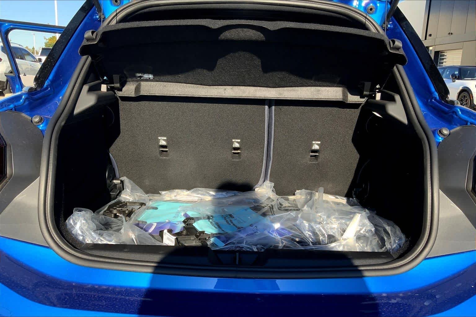 New 2026 Icy Sunshine Blue Metallic MINI Signature Plus image 18