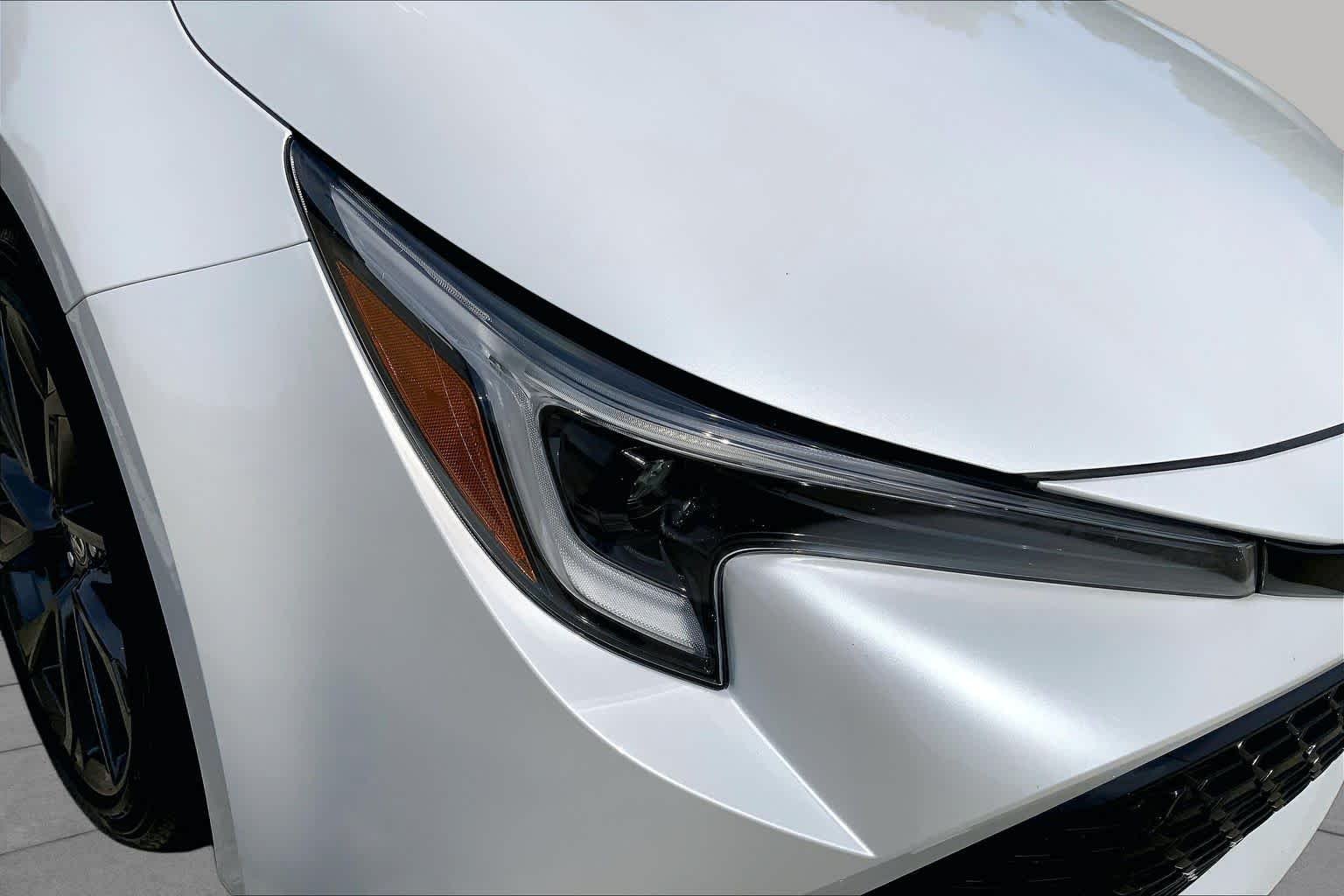 Used 2024 Wind Chill Pearl Toyota XSE image 26