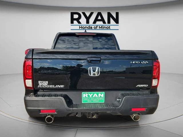 Certified Used 2023 Crystal Black Pearl Honda RTL image 7