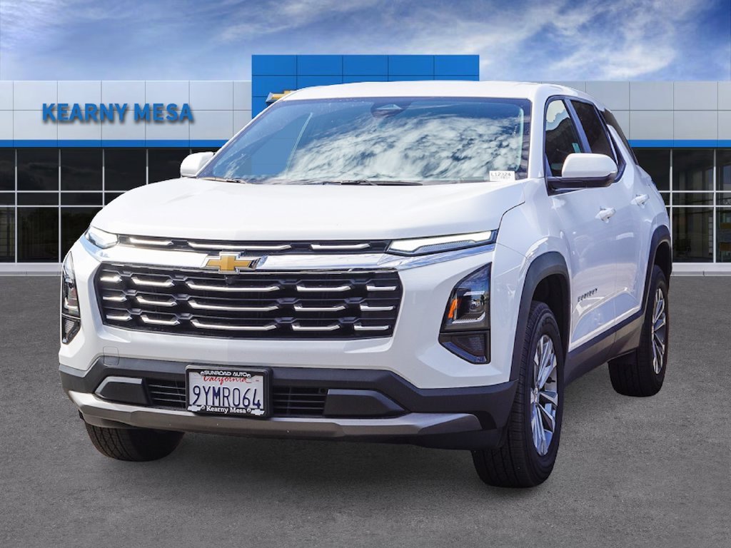 Used 2026 Summit White Chevrolet LT image 3