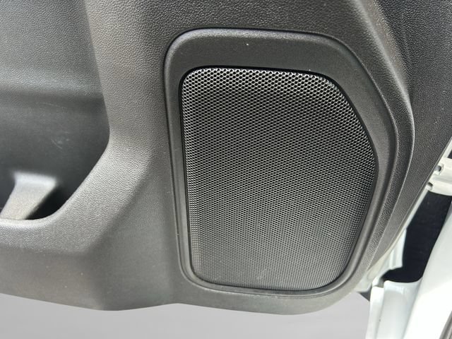 Used 2024 Summit White Chevrolet Custom Trail Boss image 21